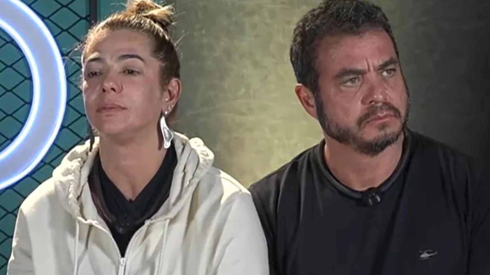 ‘Power Couple’: Adriana se irrita com Dhomini e web reage: ‘Desequilibrado’