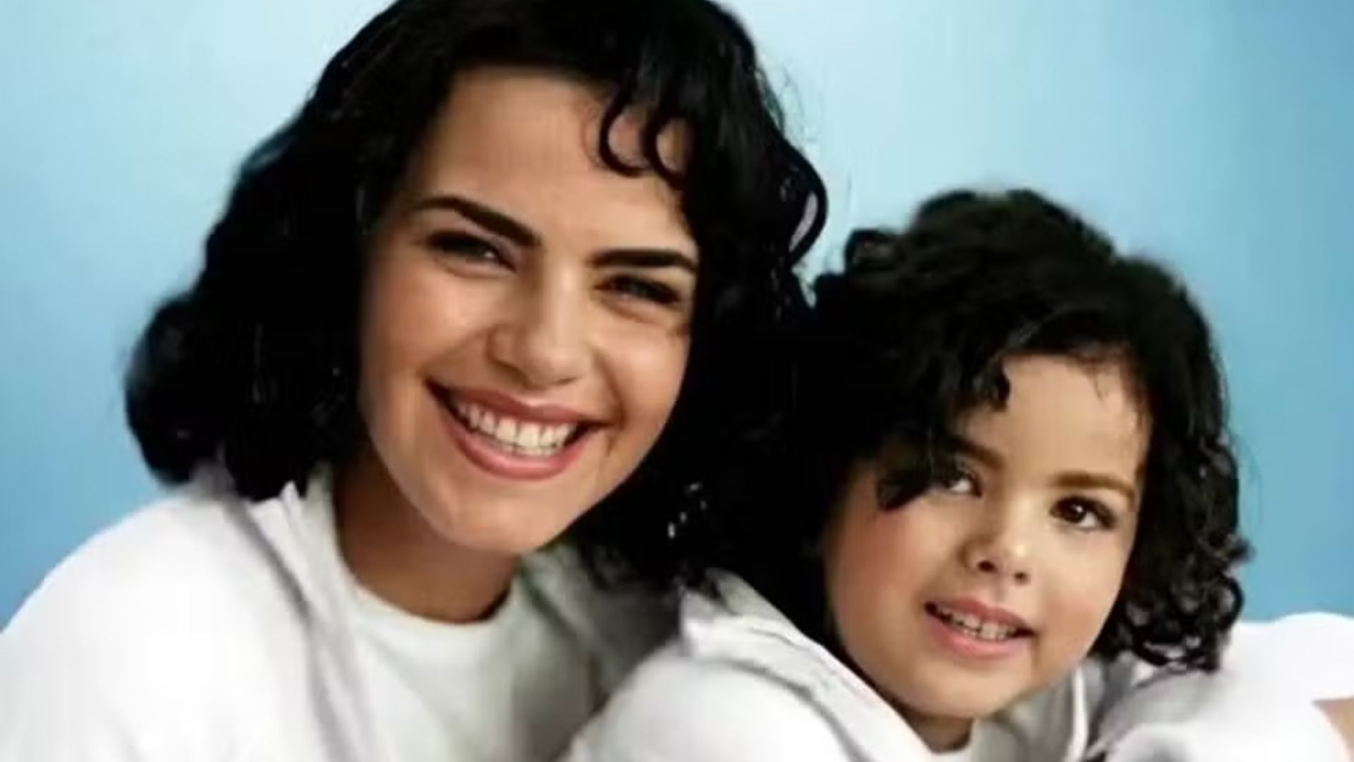 Ainda se parecem? Sucesso de comercial, sósia mirim de Ana Paula Arósio reaparece
