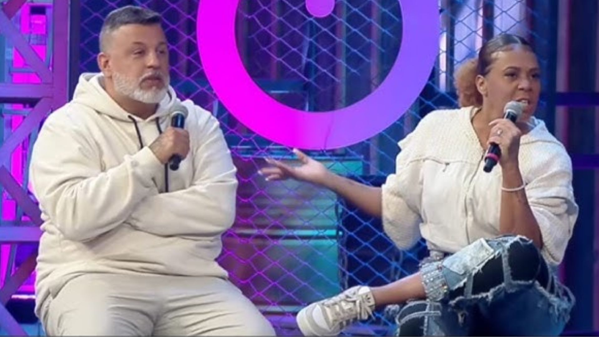 ‘Power Couple’: Eliminada! Silvia reage à fala polêmica de Carol: ‘Cobra’