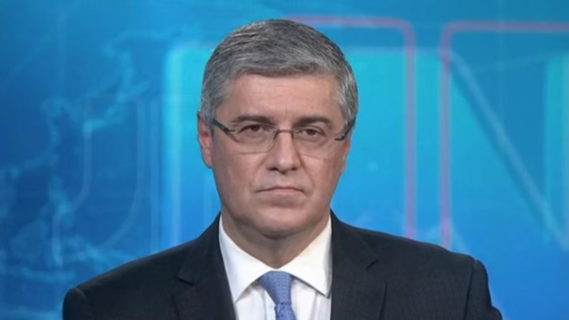 Após ser chamado de ‘imbecil’, apresentador da Globo responde seguidor: ‘Obrigado’