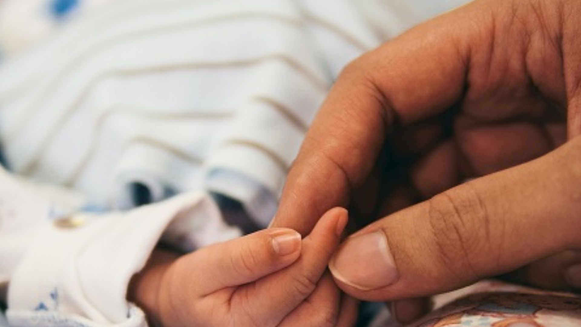 GRAVE! Homem agride bebê de 4 meses acreditando ser boneca ‘reborn’