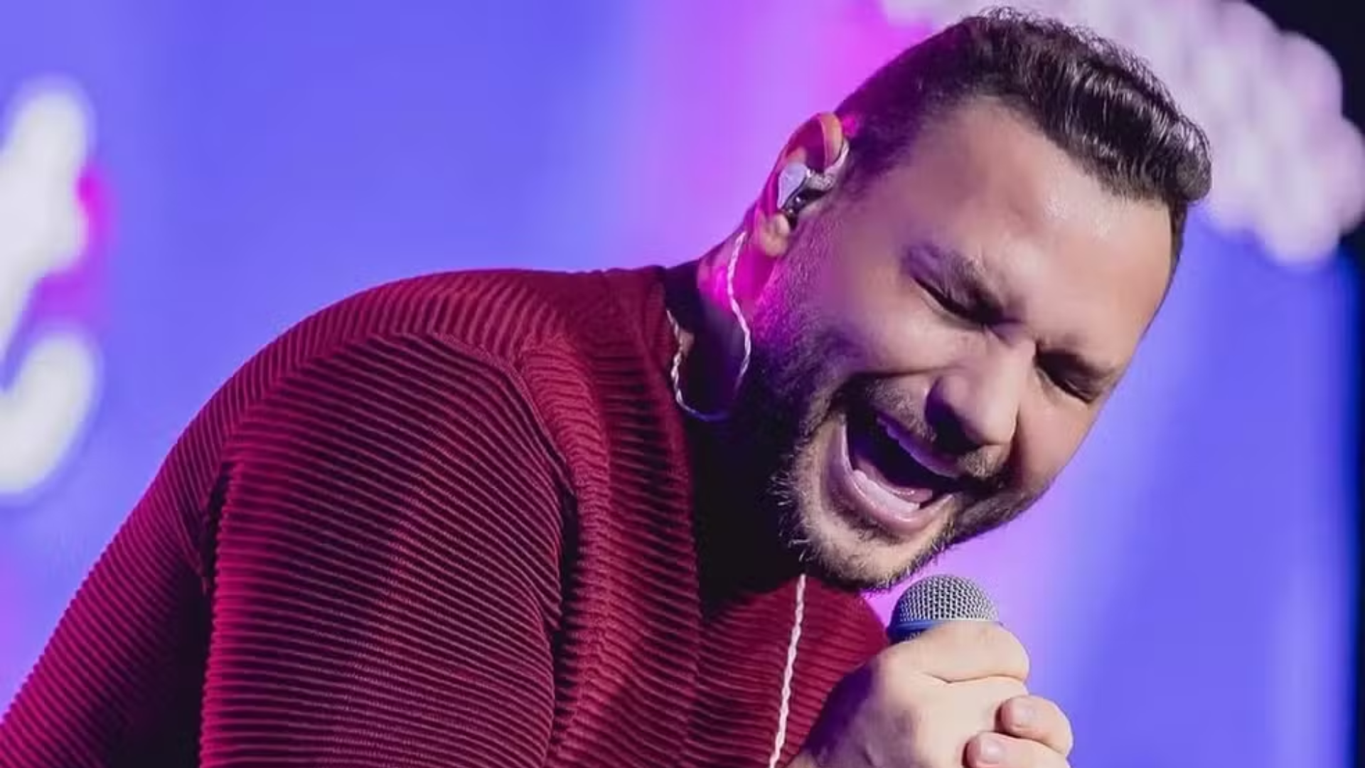 Cantor Lenno Ferreira, da banda Desejo de Menina, é preso após show em João Pessoa