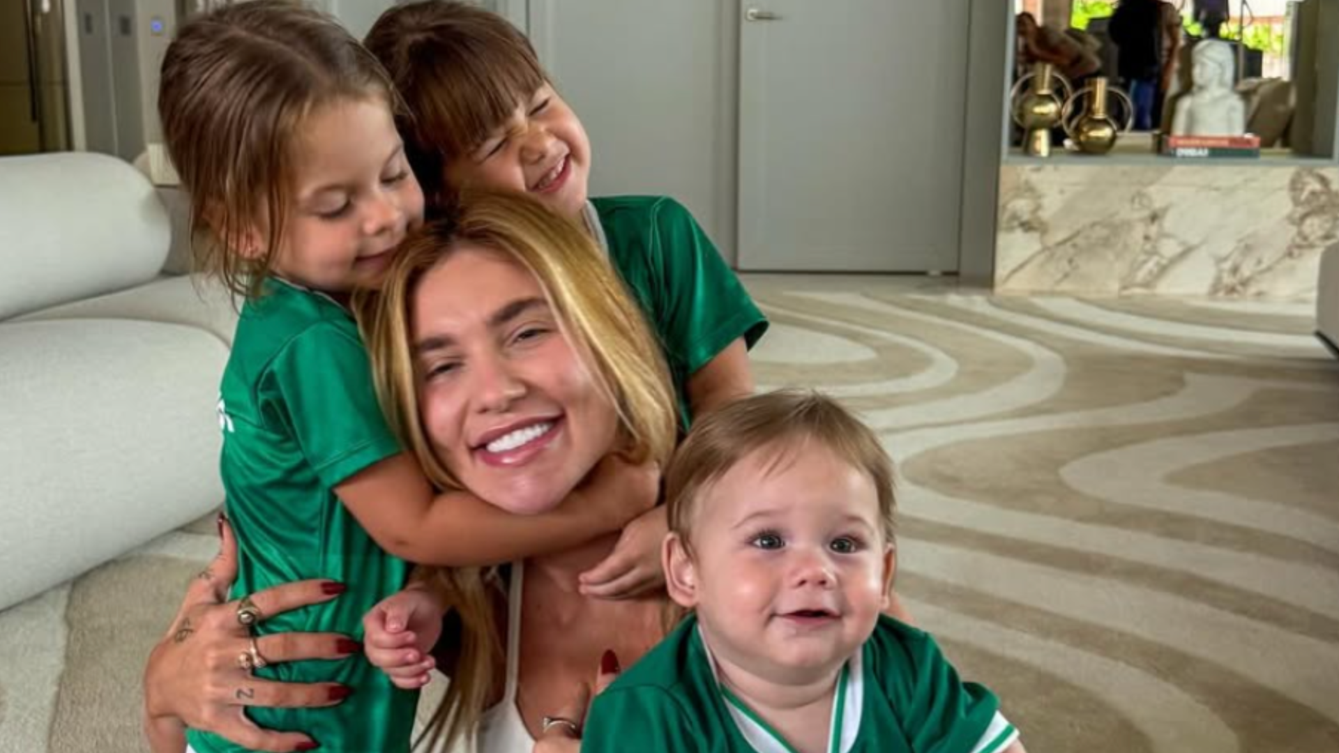 Virginia Fonseca chama os filhos de ‘caros’ e avó Poliana se pronuncia