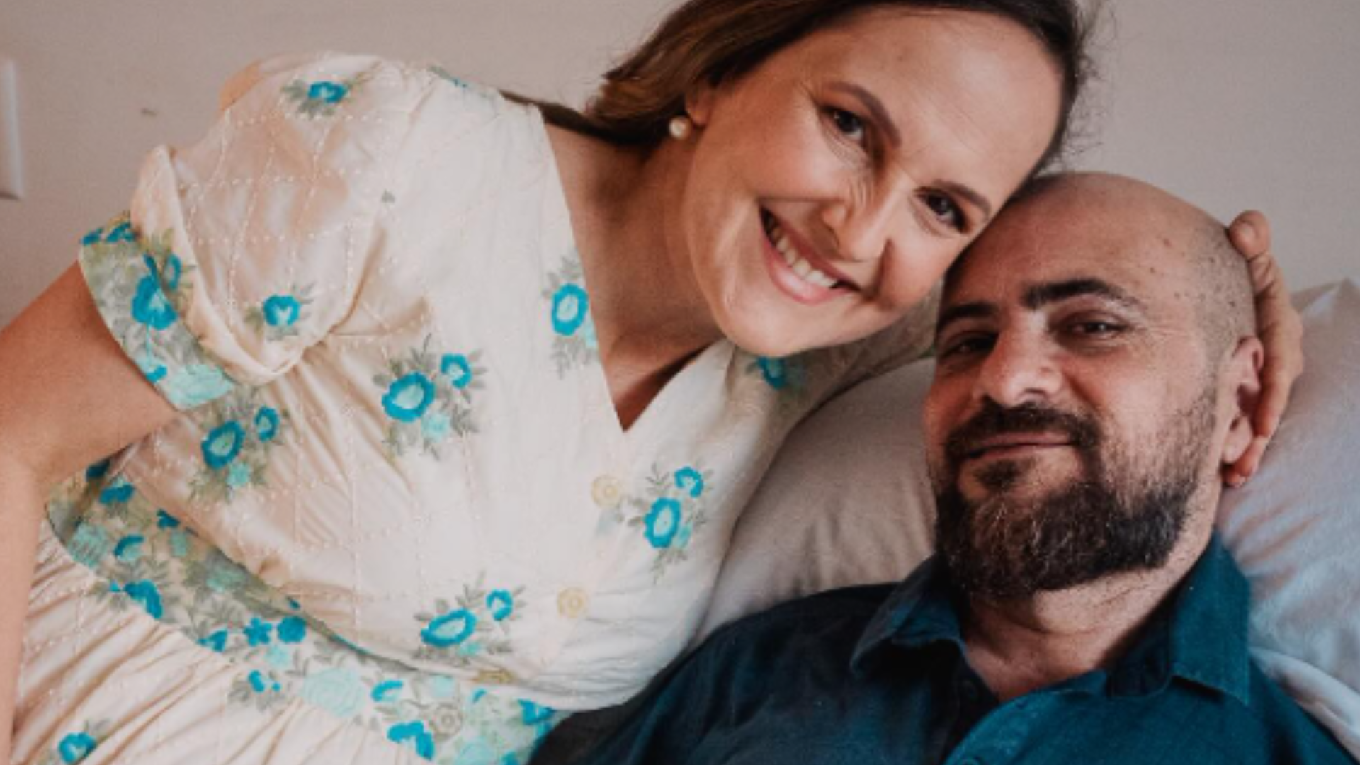 Esposa de influenciador paraplégico da à luz ao sexto filho do casal: ‘Grande batalha’