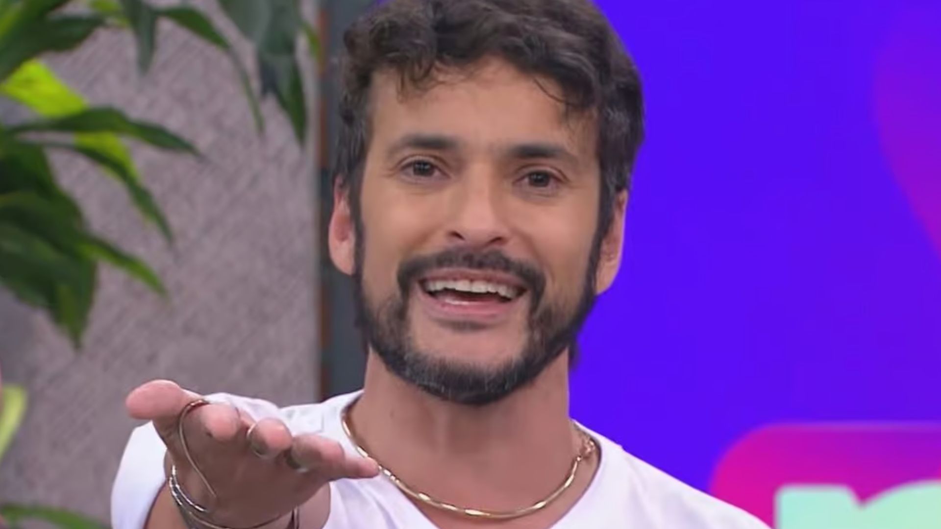 Quebra de confiança? Saiba o real motivo do afastamento de Fefito da TV Gazeta