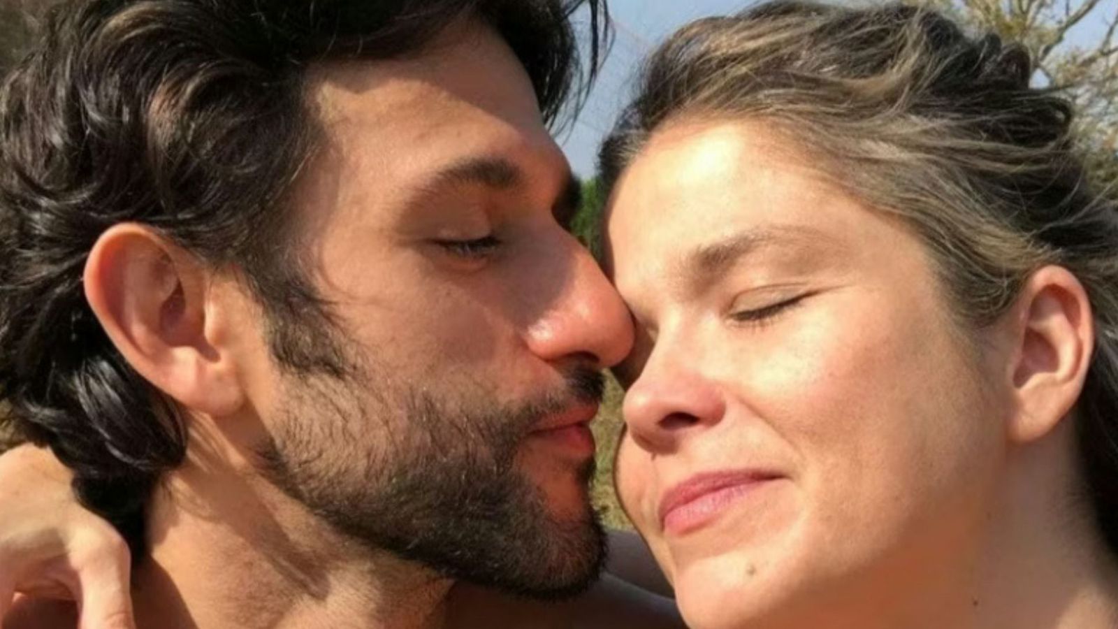 Com relacionamento aberto, Samara Felippo comemora Dia dos Namorados: ‘Titular’