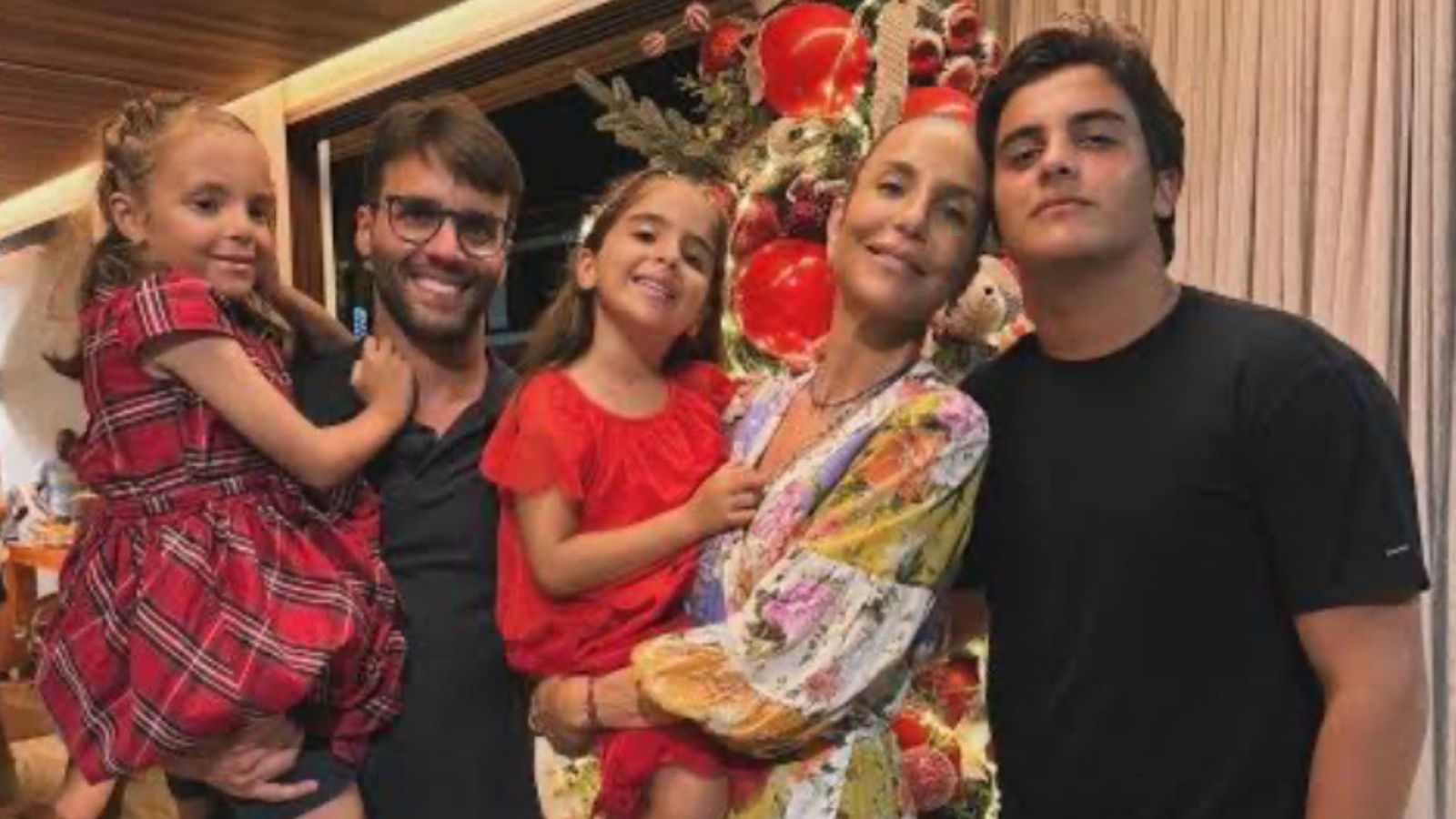 Aliada do público LGBT, Ivete Sangalo revela conversa sobre sexualidade com os filhos: ‘Liberdade’