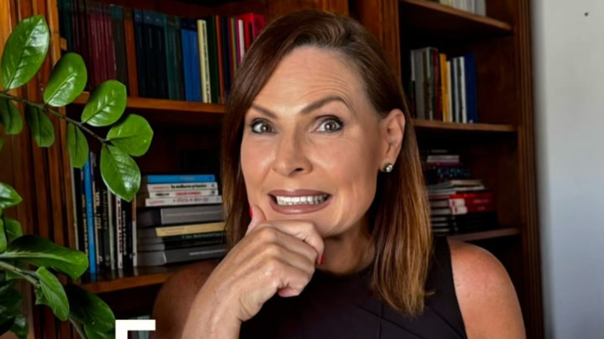 Lembra dela? Casada com advogado, Laura Muller fala sobre sexo na web; veja