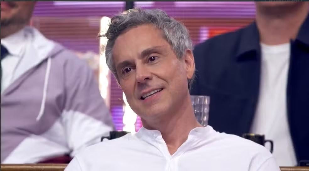Beleza da esposa e filhos de Alexandre Nero rouba a cena no ‘Domingão’