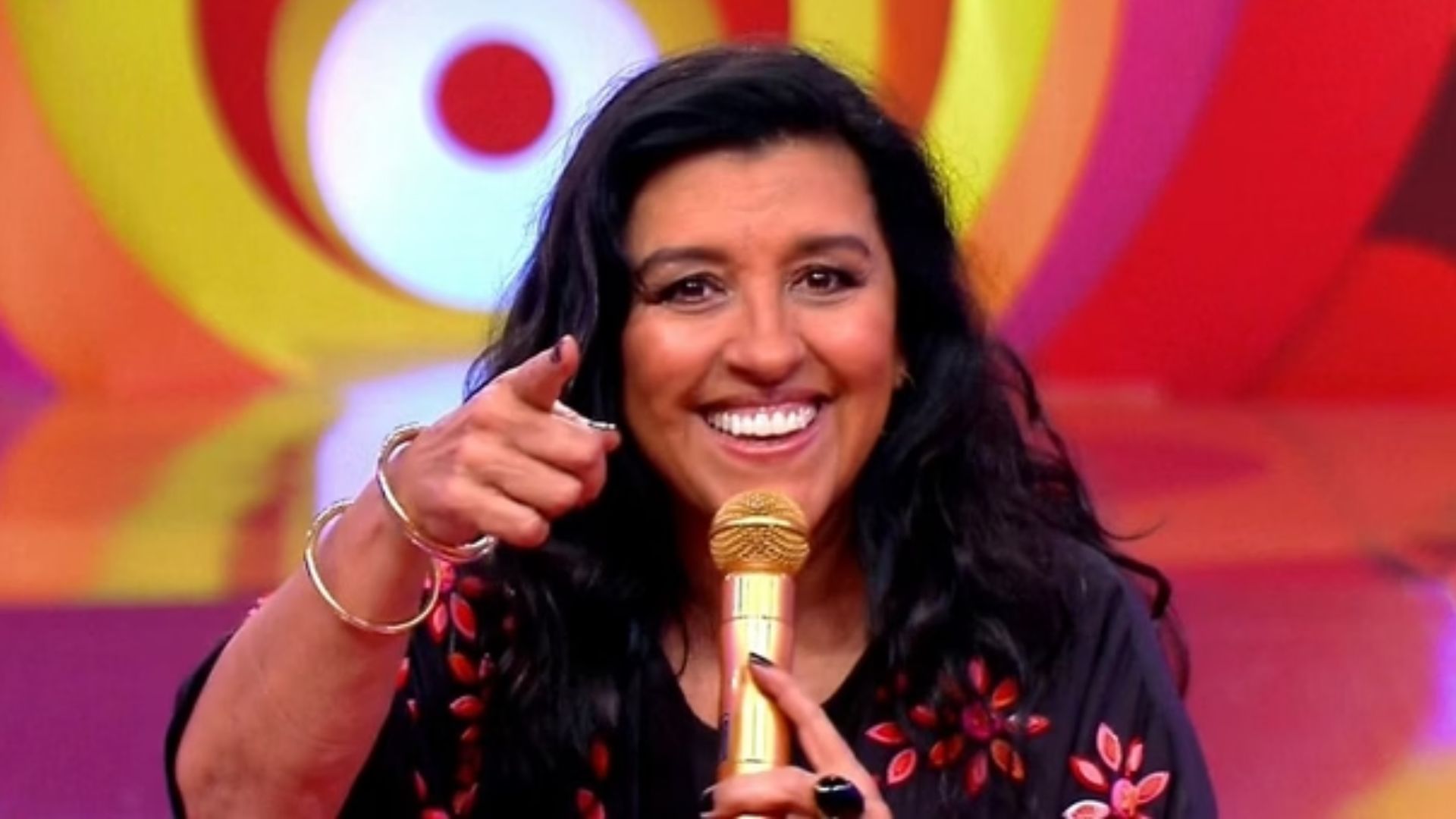 Vai voltar? Regina Casé abre o jogo sobre o programa ‘Esquenta’ e causa na web