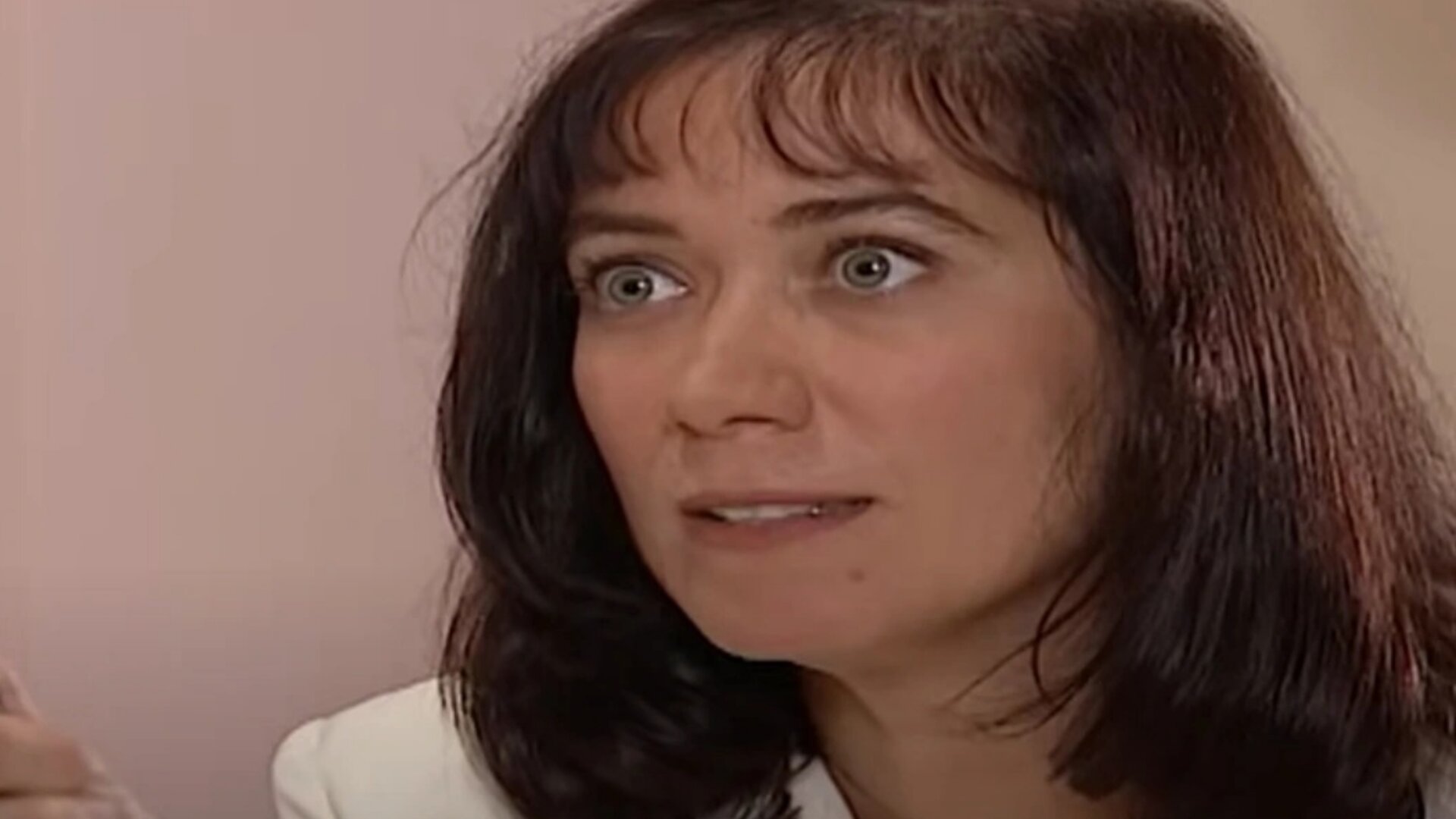 Sheila tem crise de riso e causa climão em ‘História de Amor’