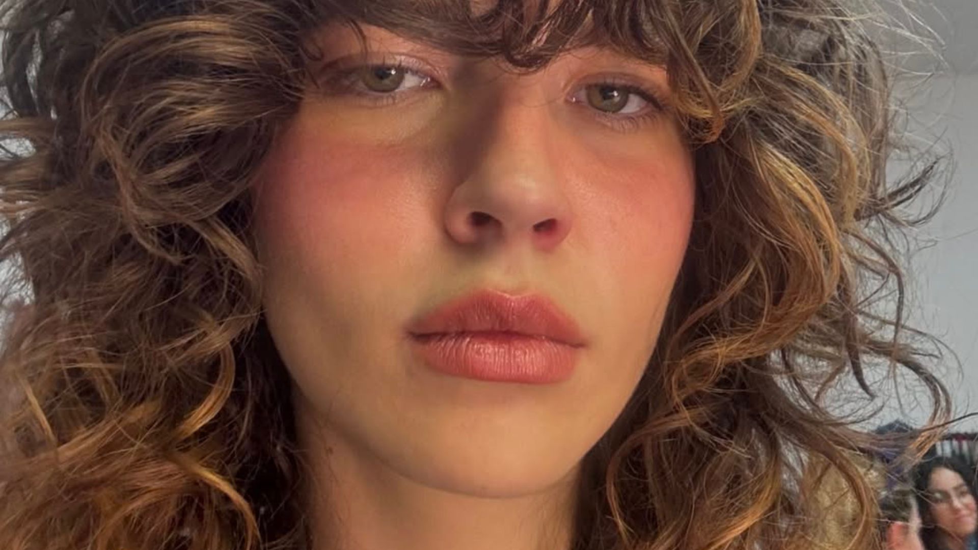 Alanis Guillen deixa Bruna Marquezine ‘babando’ ao fazer topless; confira