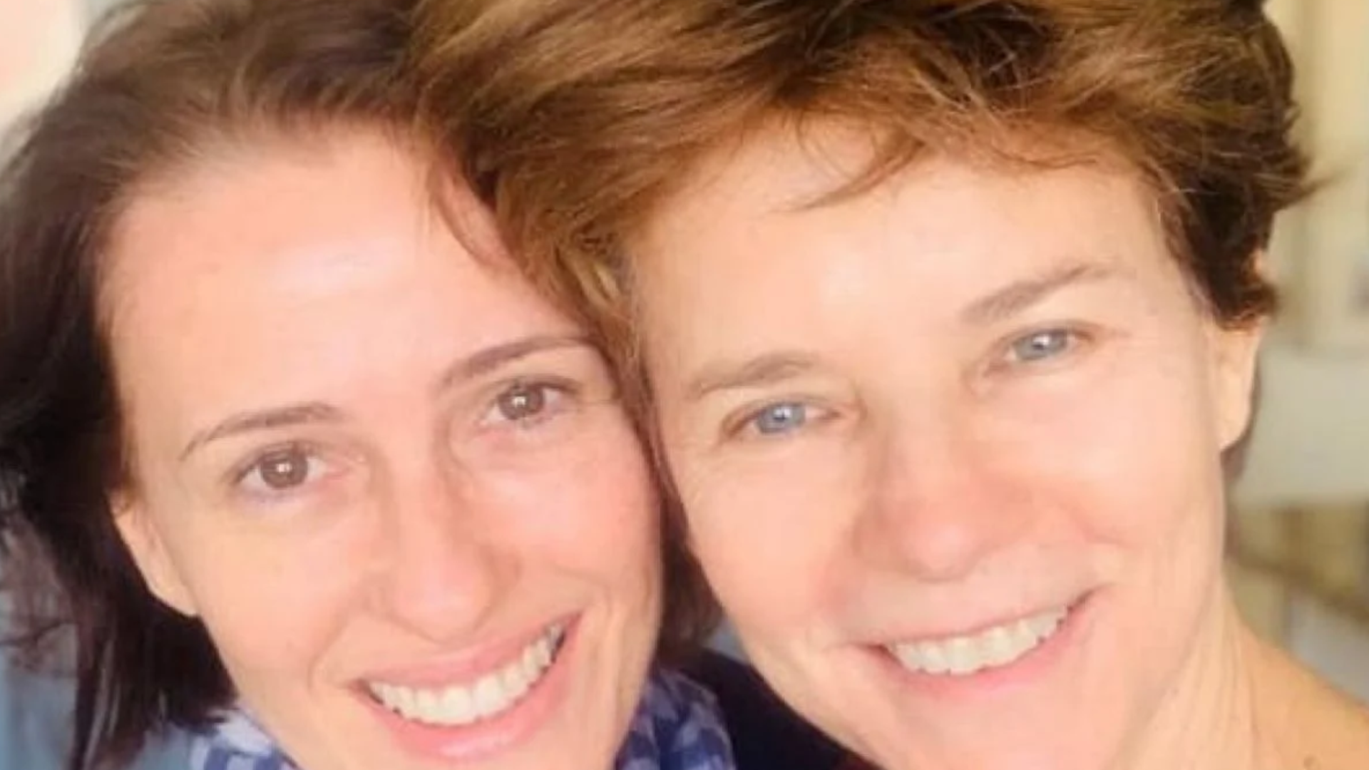 Lésbica? Atriz da Globo fala abertamente sobre sua sexualidade e vive romance com diretora