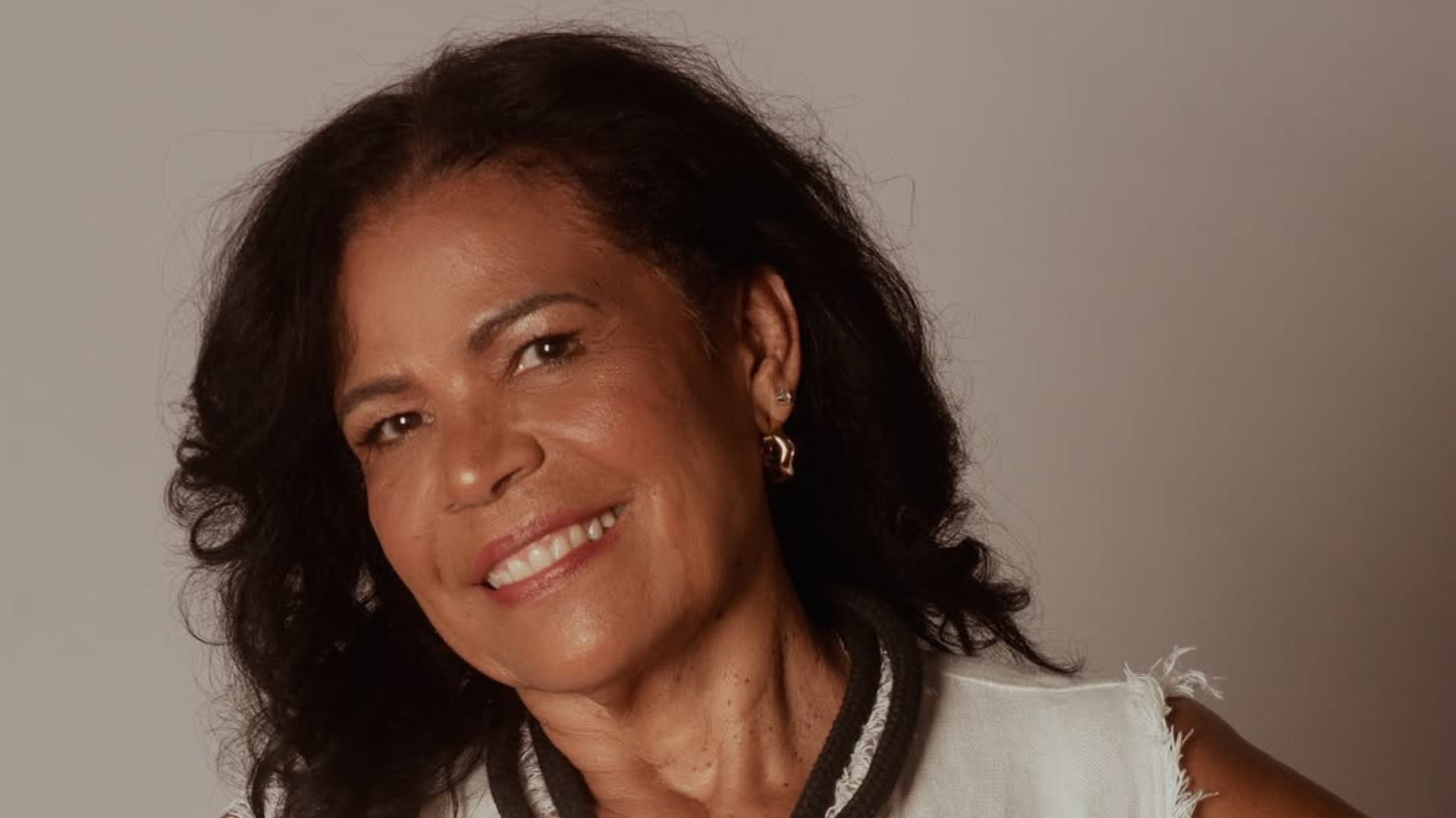 Vilma Nascimento relembra sensação de se formar na faculdade aos 68 anos: ‘Orgulhosa de mim’