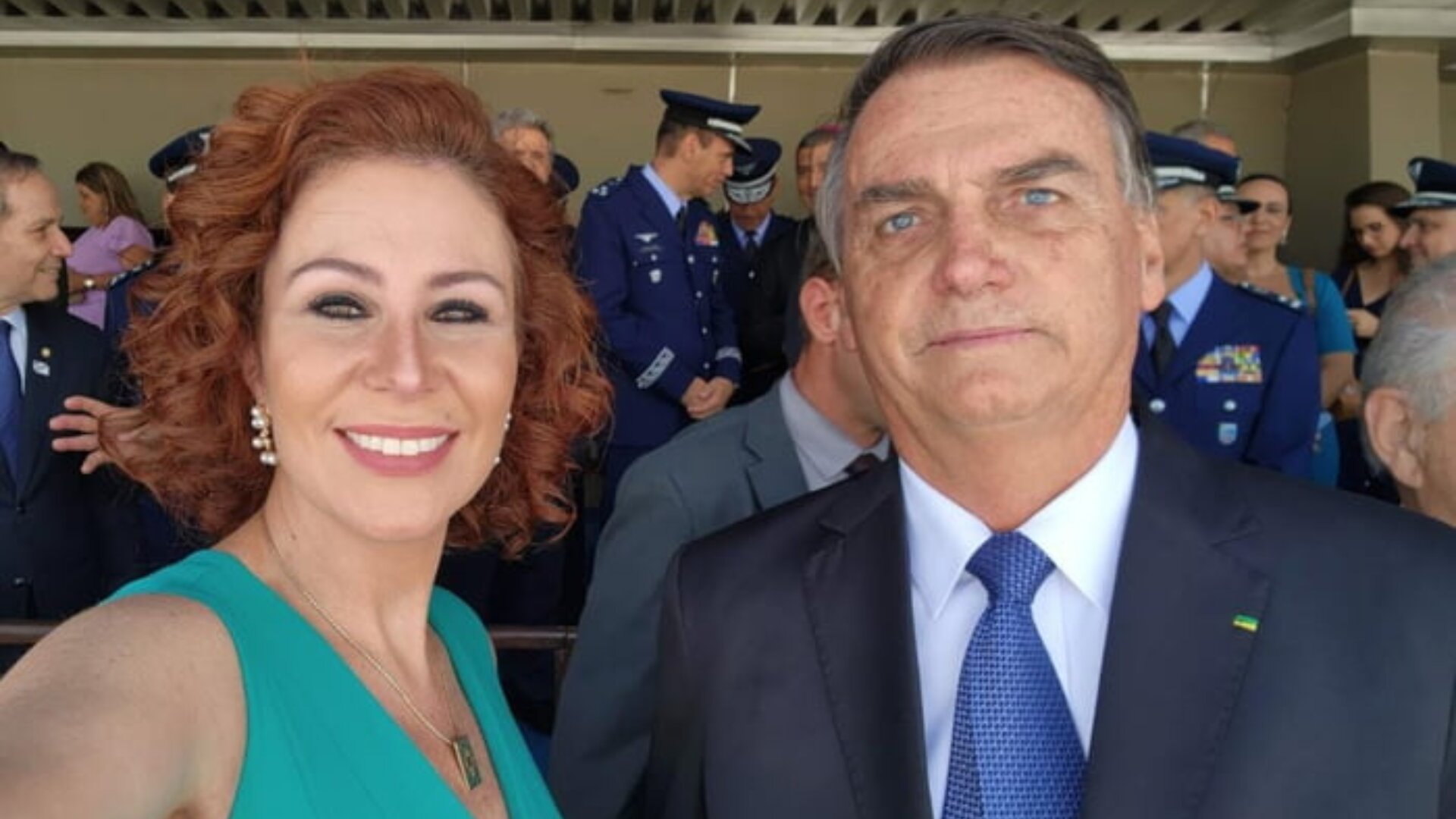 Veja a reação de Bolsonaro com a prisão da aliada Carla Zambelli