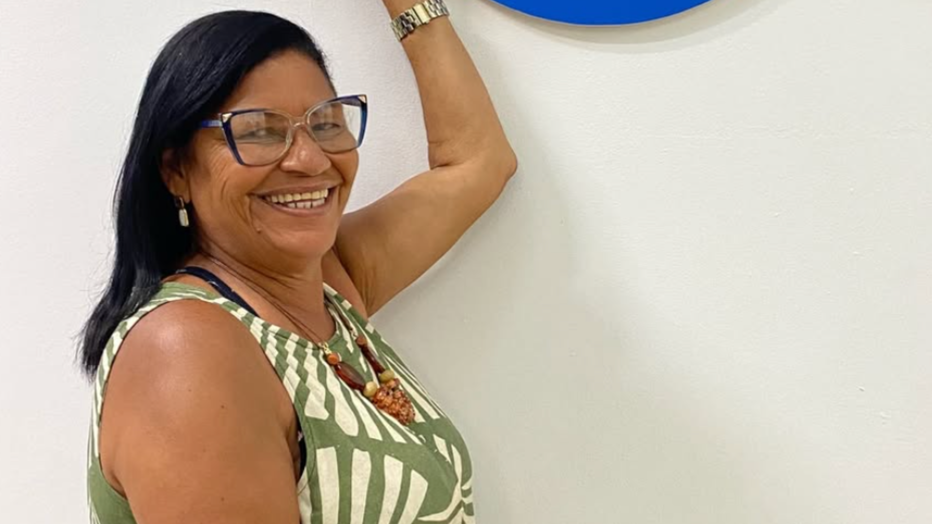 Dívida paga! Ex-BBB Joselma cumpre promessa e exibe tatuagem diferentona