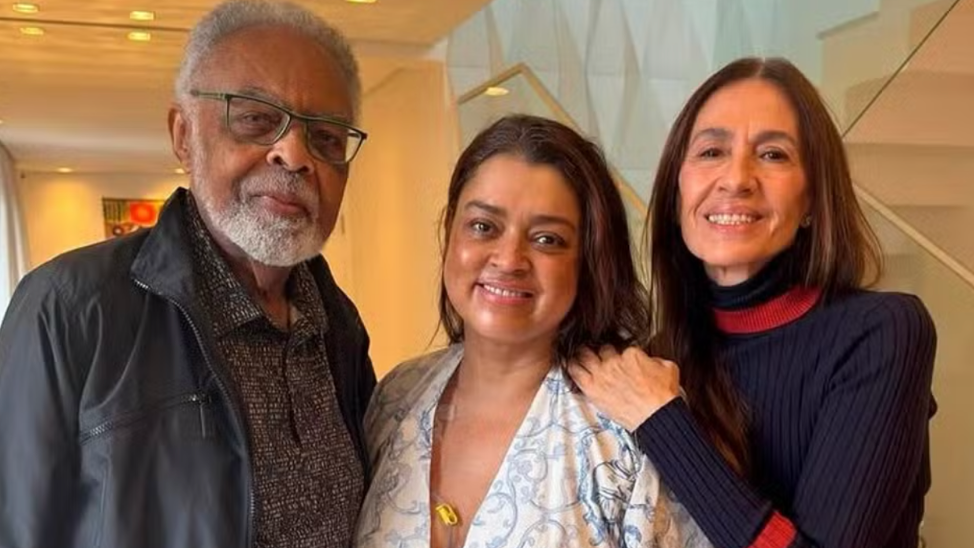 Foto rara de Preta Gil criança reaparece na missa de 7º dia e comove a família