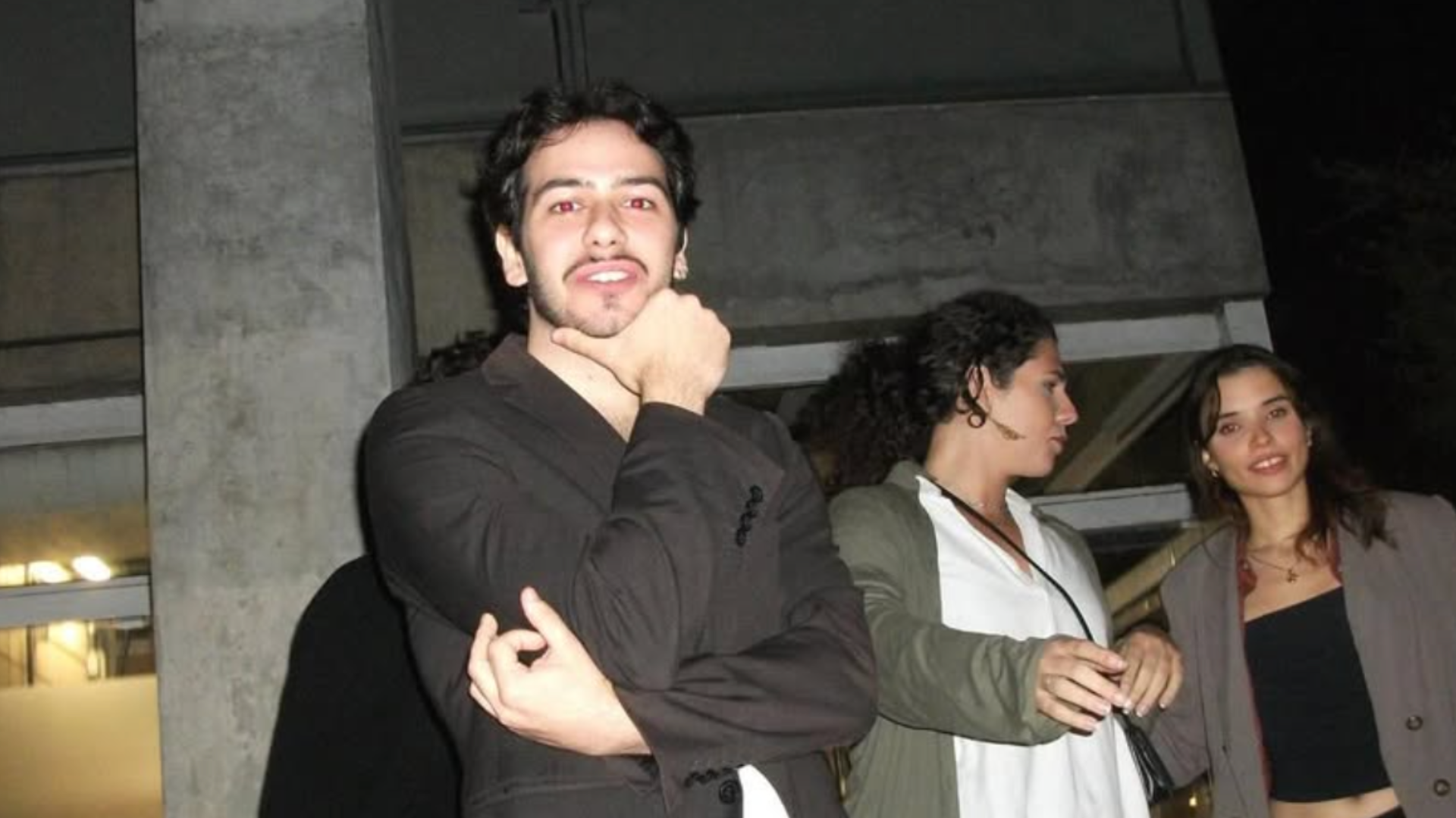 Apaixonado! Filho de Murilo Benício é flagrado com modelo gata no Rio de Janeiro