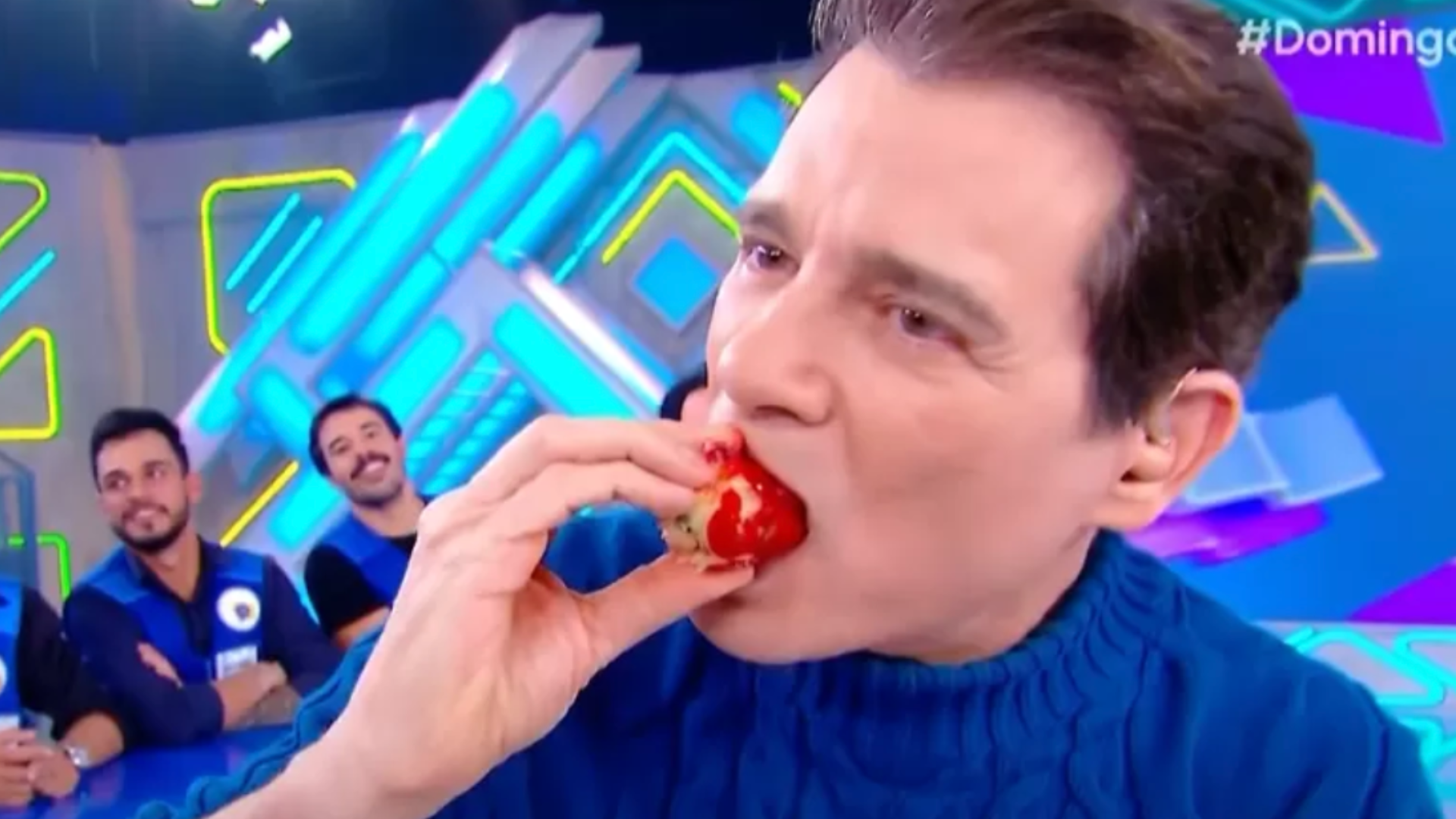 Morango do ódio? Celso Portiolli destrói doce e passa perrengue no ‘Domingo Legal’