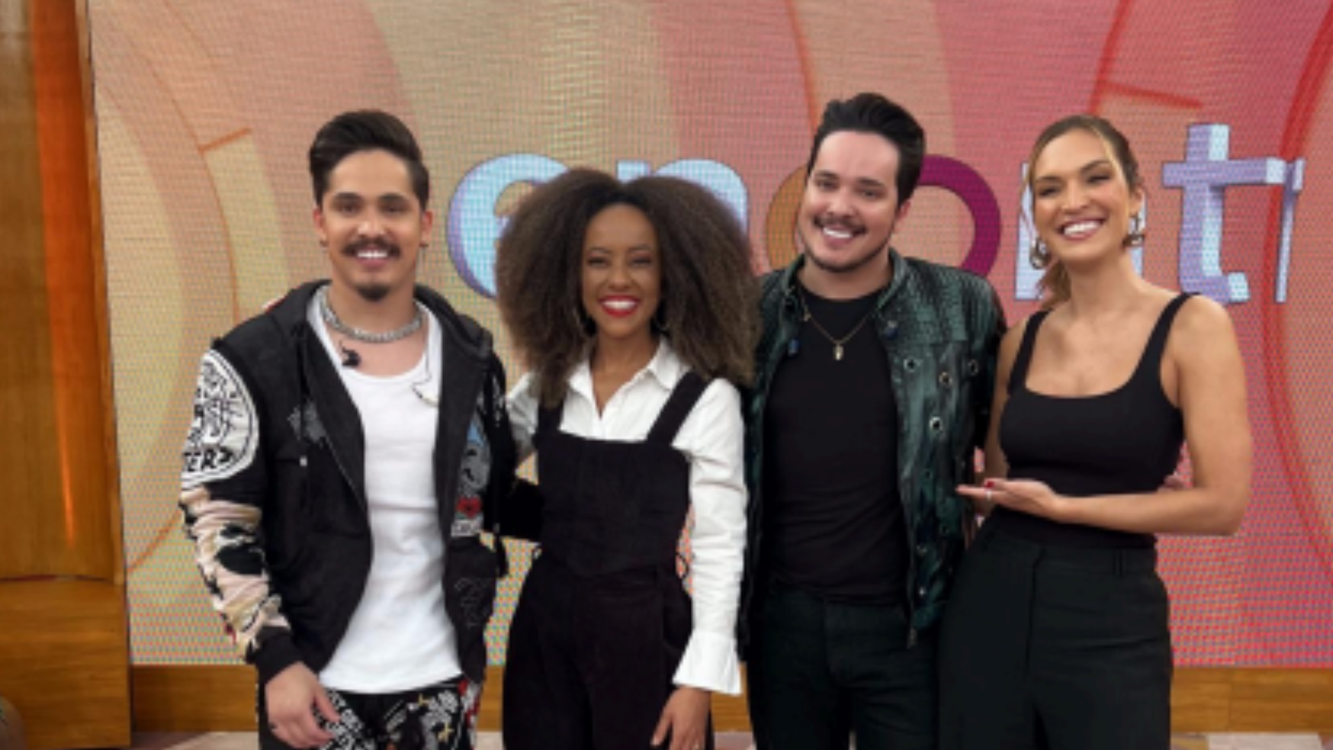 Kaique e Felipe encantam público ao vivo no programa ‘Encontro com Patrícia Poeta’