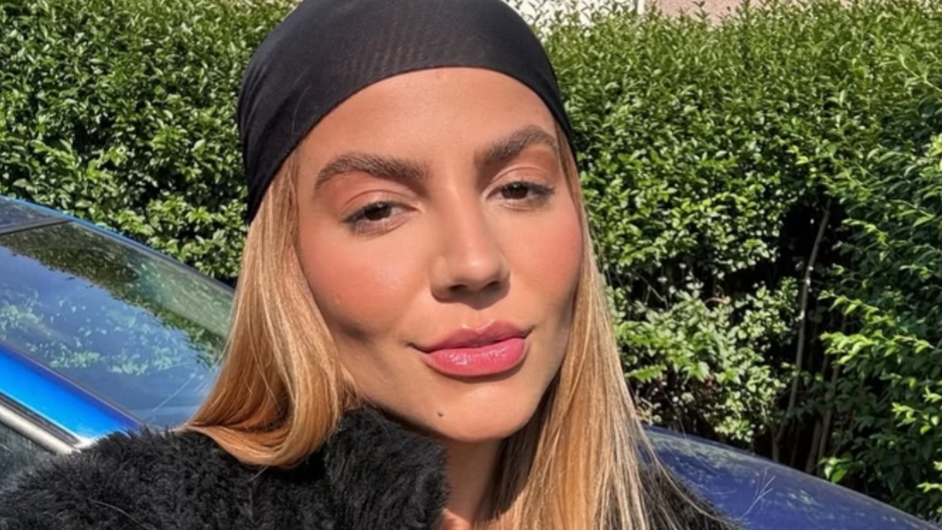 Ex-BBB Hariany Almeida assume romance com famoso; veja quem é