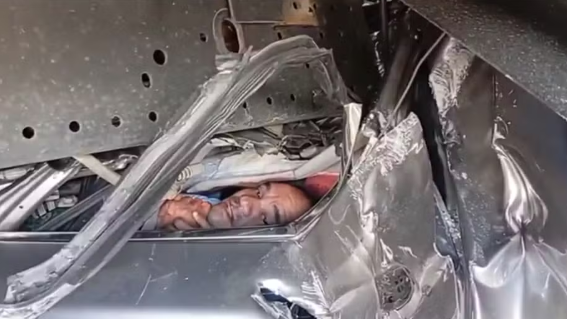 Família sobrevive após acidente brutal na BR-101; testemunhas relatam milagre