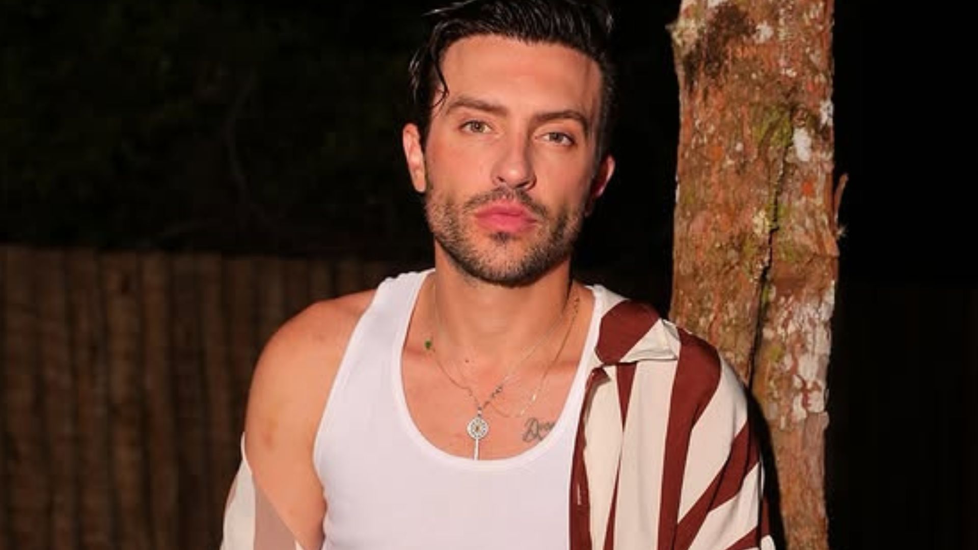 Ex-Fazenda vive romance secreto com magnata da TV americana; veja quem!