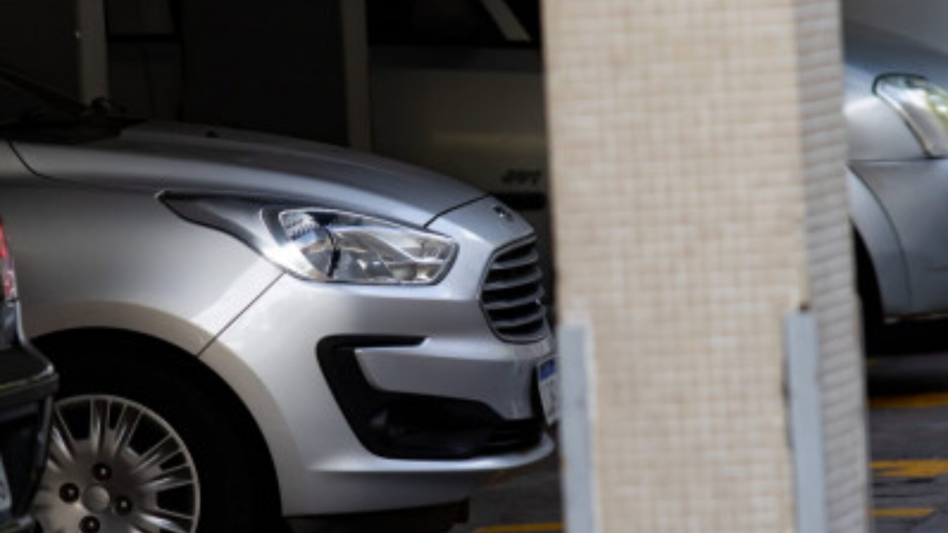 Polícia revela informações inéditas sobre mulher encontrada morta dentro de carro no Rio
