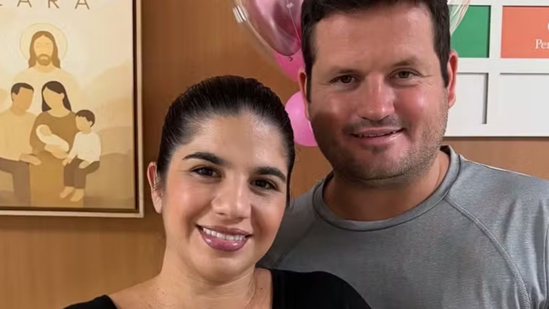 Ex-‘Gente Inocente’ mostra filha recém-nascida após gravidez de risco; veja