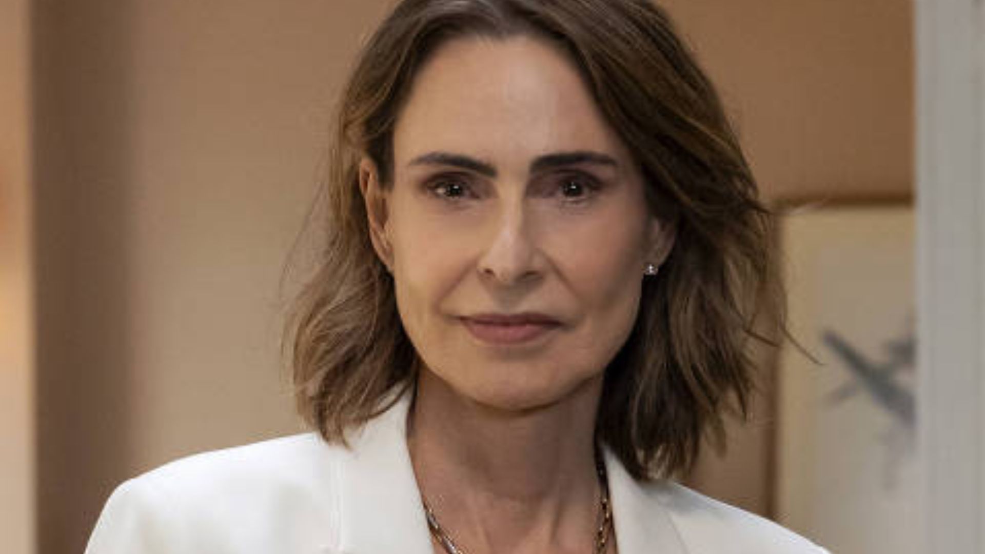 Quem é? Silvia Pfeifer surge com novo namorado após fim do longo casamento