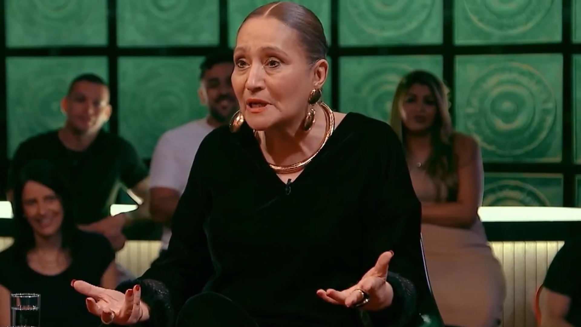 Sonia Abrão revela que quase foi presa nos EUA após atacar ‘monstro’: ‘Chamou a polícia’