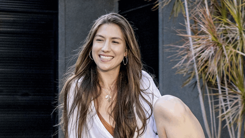 Bruna Viola desabafa sobre críticas em sua carreira musical: ‘Os mais conservadores podem ficar tranquilos’