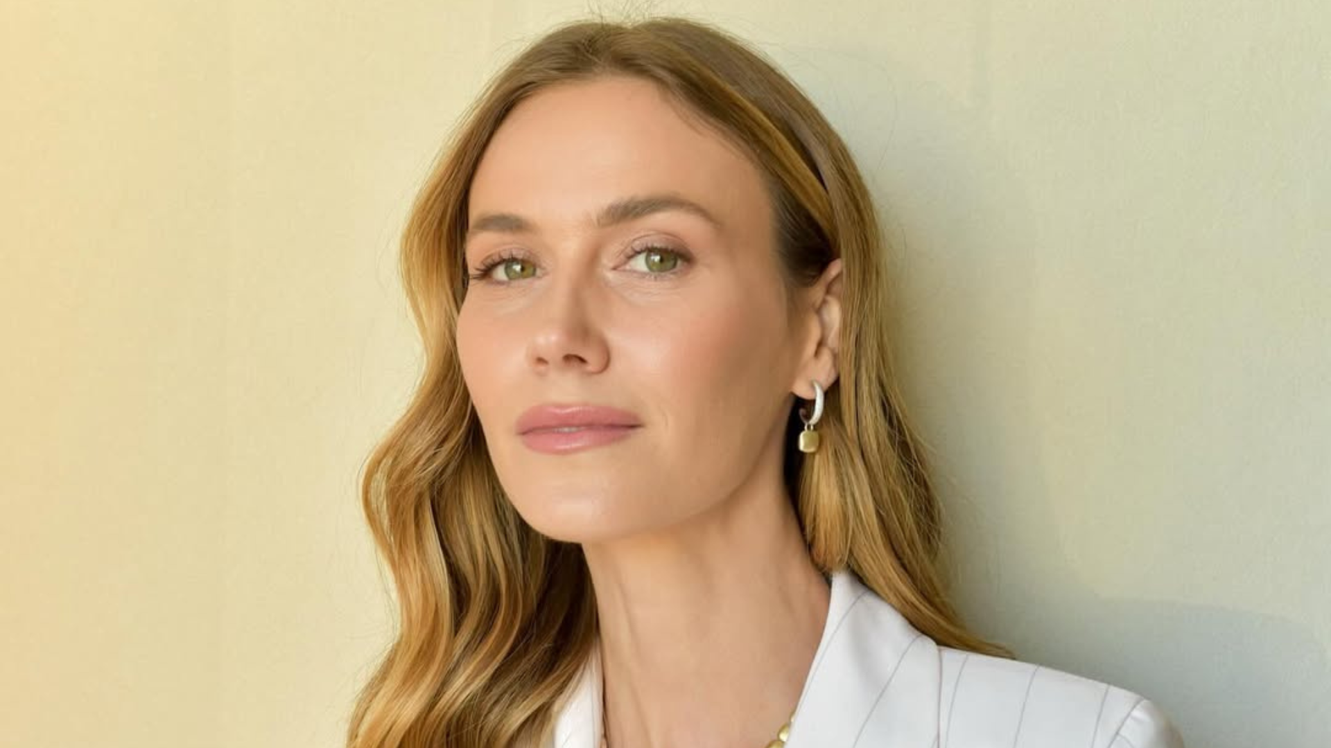 Renata Kuerten relembra infância antes de estrear como modelo: ‘Desfilava no caminho de cimento’
