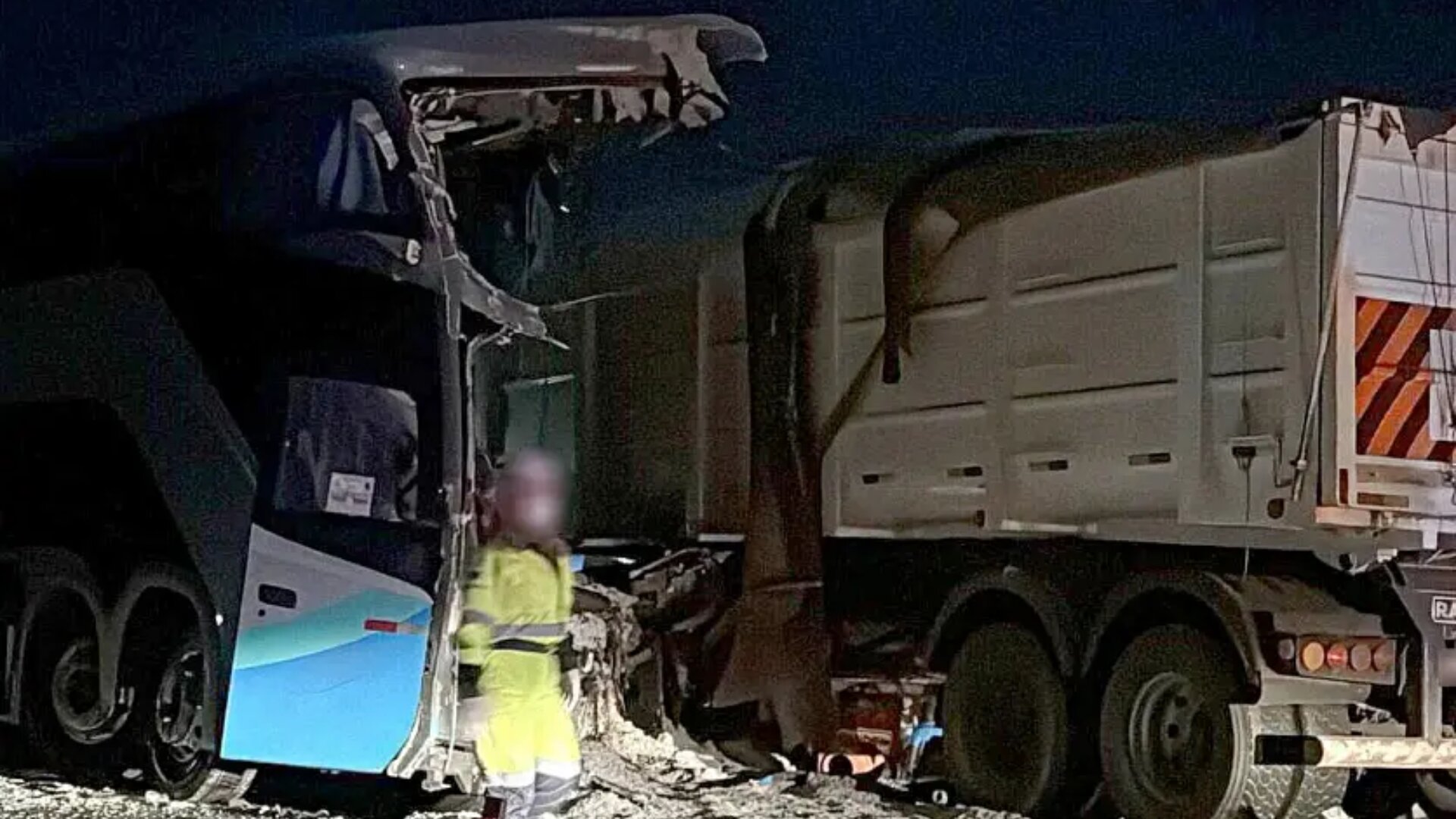 VÍDEO: Web se choca com imagens do acidente com ônibus que deixou 11 mortos e 46 feridos