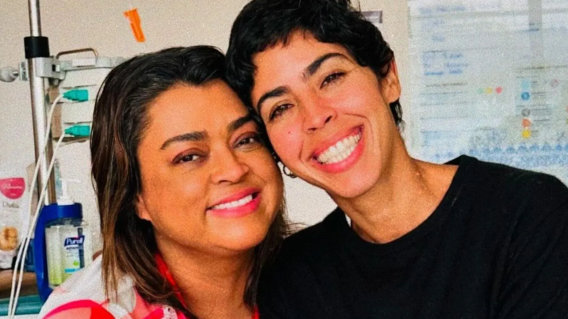 Bela Gil revela conversa delicada que teve sobre gravidez com Preta Gil: ‘Barriga de aluguel’