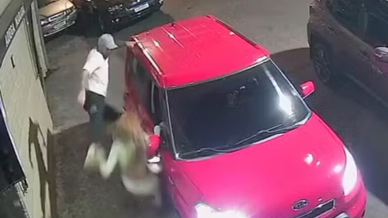 Web se choca com vídeo de homem agredindo ex-namorada com chutes em SP
