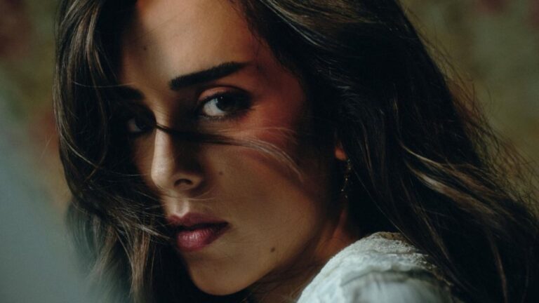Lara lança álbum de estreia, ‘No Mundo da Lua’, com show em São Paulo