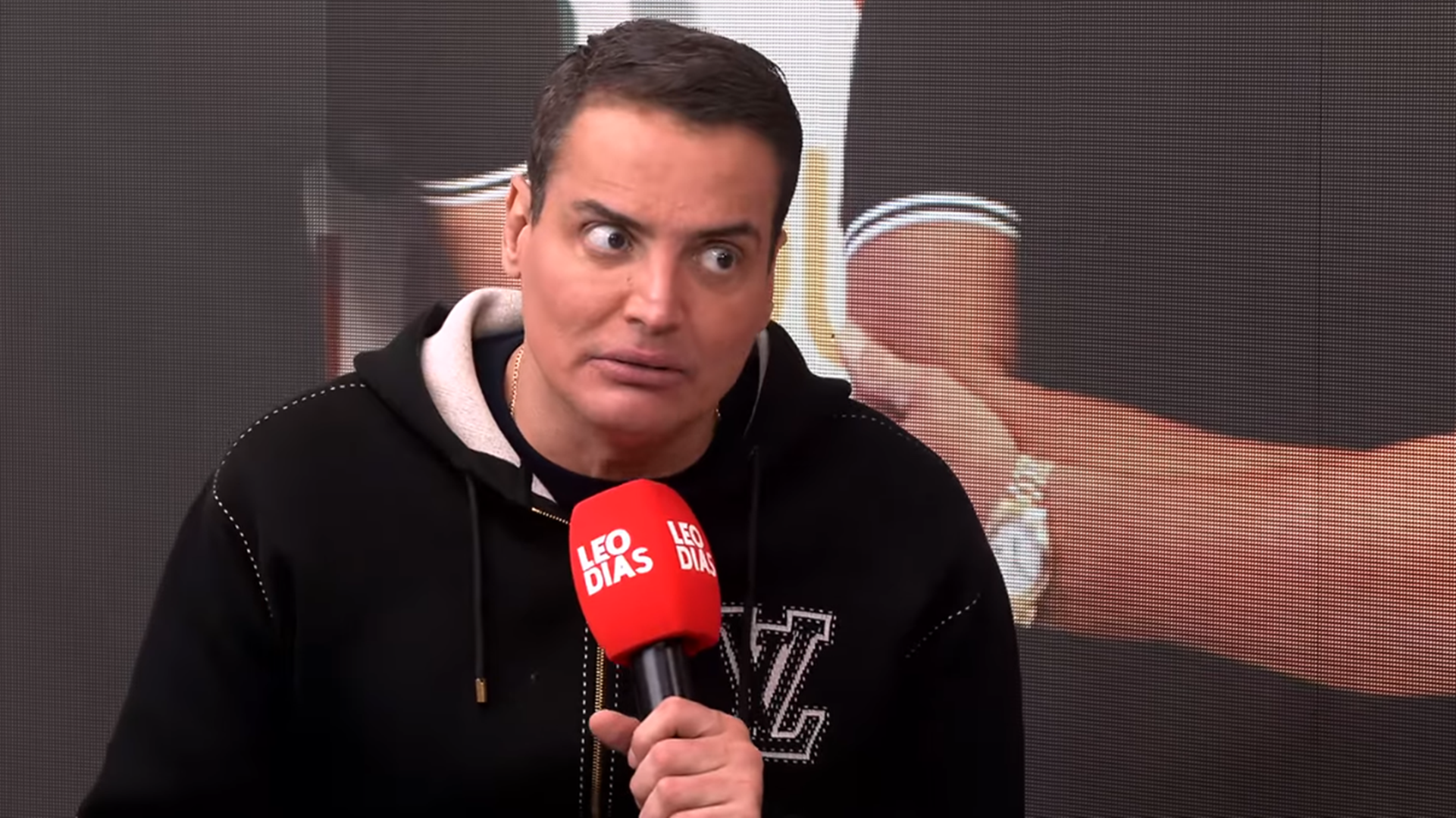 Leo Dias rebate jornalista após ser detonado e leva nova resposta: ‘Ligou pedindo minha demissão’
