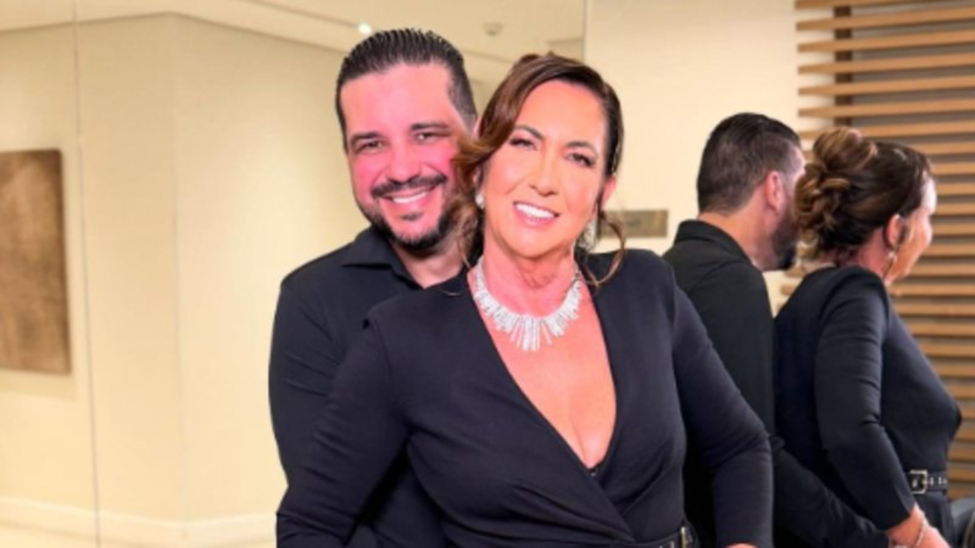Namorado da mãe de Virginia Fonseca rebate a críticas sobre diferença de idade