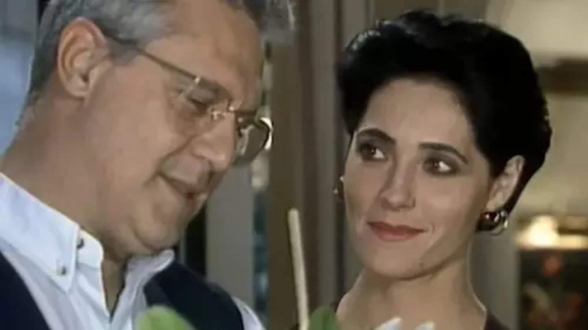 Otávio faz surpresa para Diná antes de sua morte em ‘A Viagem’