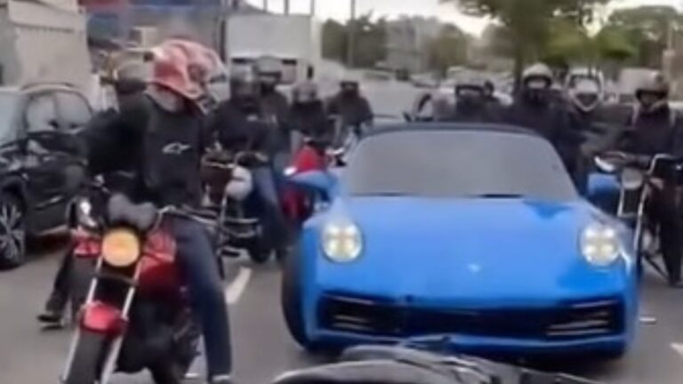 GRAVE! Influenciador atropela motociclista com porsche em SP e tenta fugir