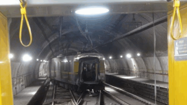 Tragédia: Trem com passageiros sai do trilho em metrô de SP
