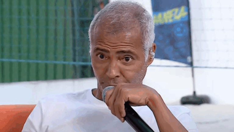 Romário é desmentido ao vivo por VT e gera climão durante programa