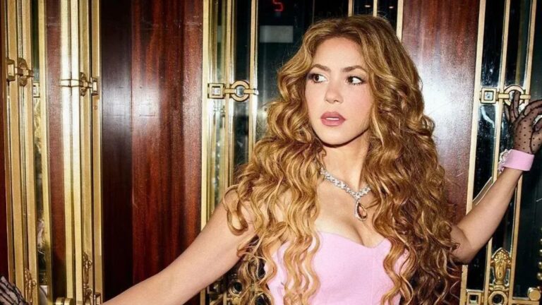 Shakira de volta ao passado? Amigos afirmam reconciliação entre a cantora e o ex