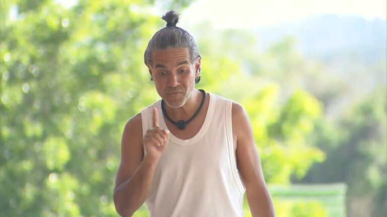 ‘A Fazenda 17’: Fernando se une com peões e arma contra rival: ‘Vamos todo mundo’