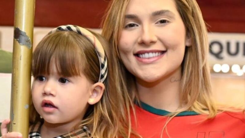 Virginia quebra silêncio e se pronuncia sobre internação da filha