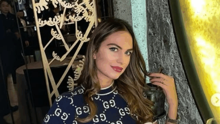 Modelo é morta a facadas em terraço pelo companheiro