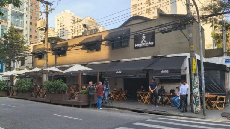 Bar no Jardins reabre após interdição por venda de bebida adulterada com metanol