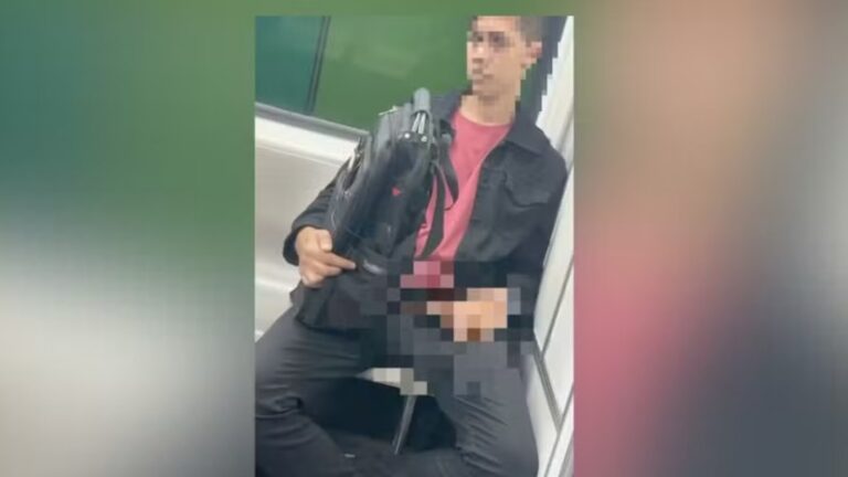 Choque no metrô: homem é flagrado tocando em si mesmo diante de passageira