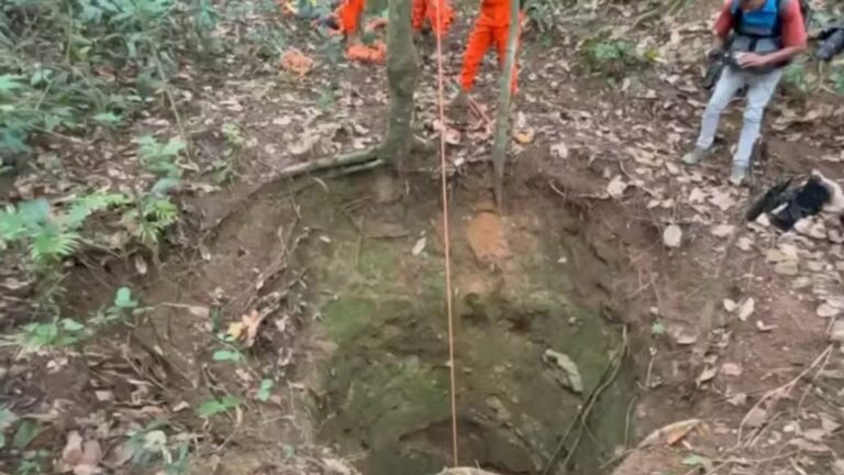 Polícia descobre vala usada por facção para ocultar corpos no Morro do Jordão